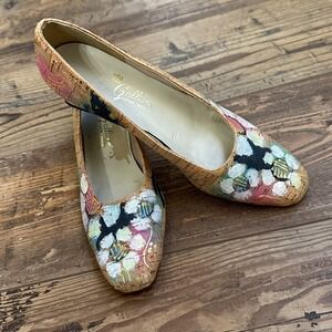 Galliano Hand Painted Cork Pumps Womens 7.5 Tan Floral Vintage Low Block Heel